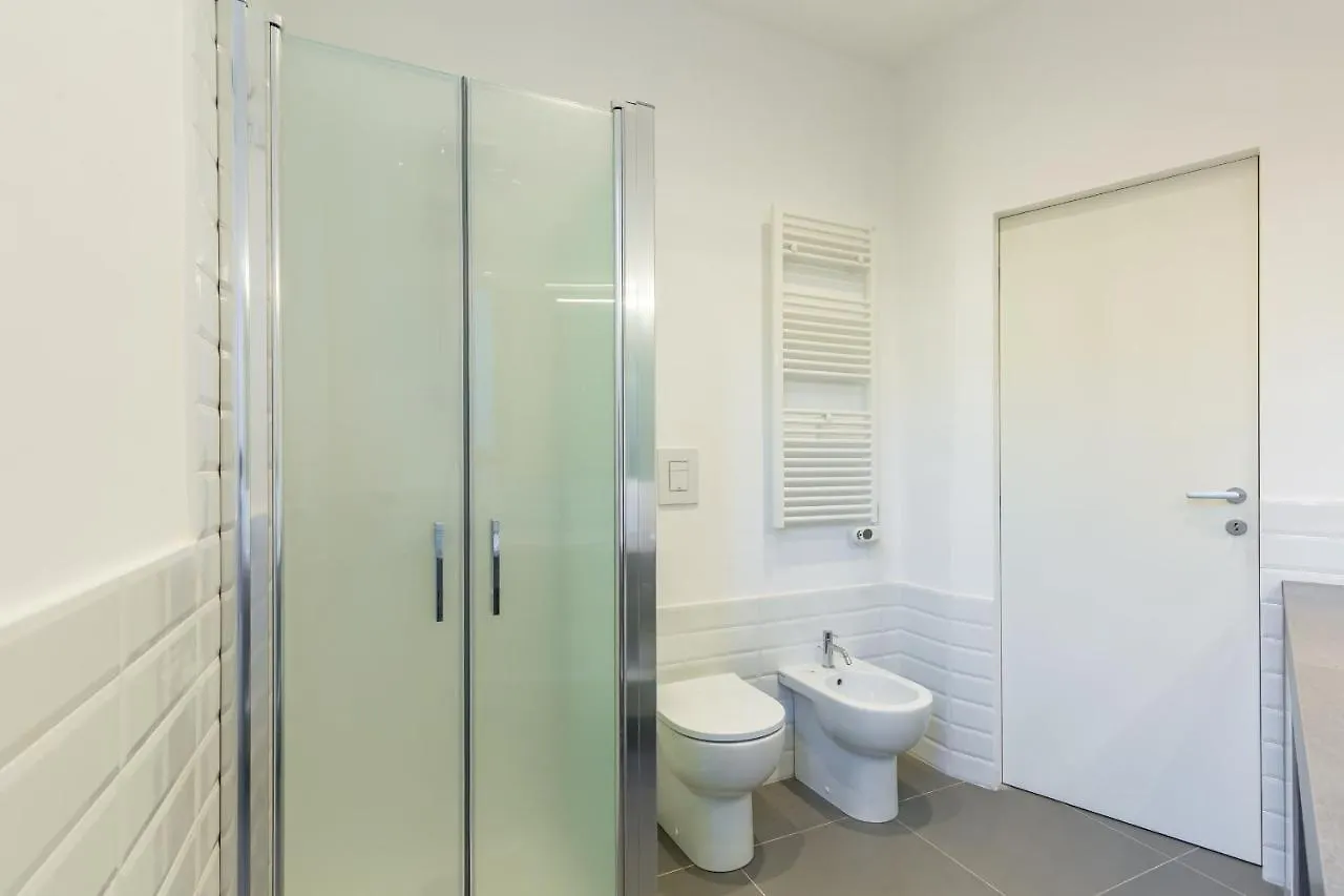 Piazza Amedeo Stylish Apartment By Wonderful Italy Naples