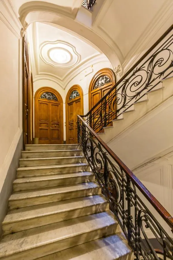 Piazza Amedeo Stylish Apartment By Wonderful Italy Neapol