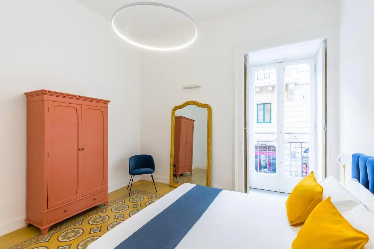 Piazza Amedeo Stylish Apartment By Wonderful Italy Neapol