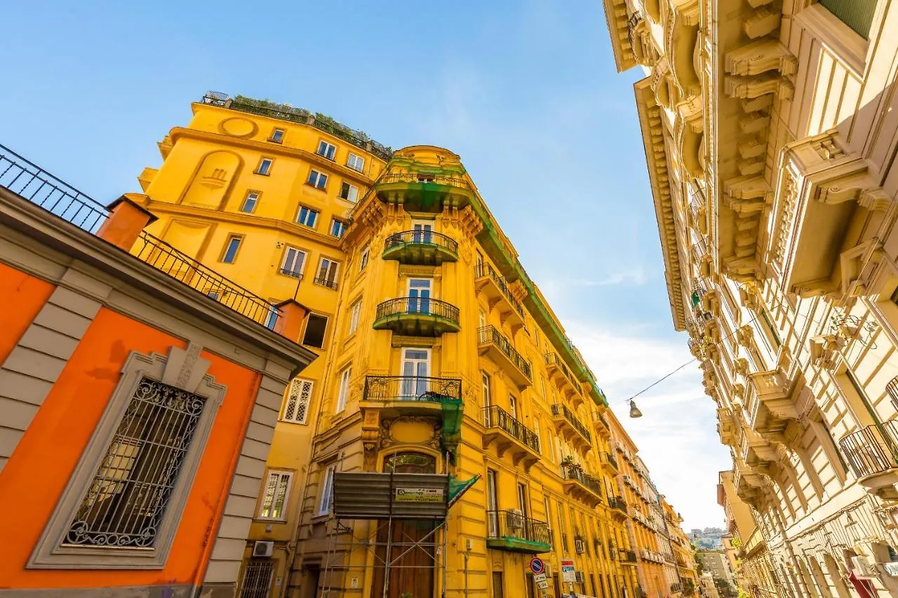 Piazza Amedeo Stylish Apartment By Wonderful Italy Naples