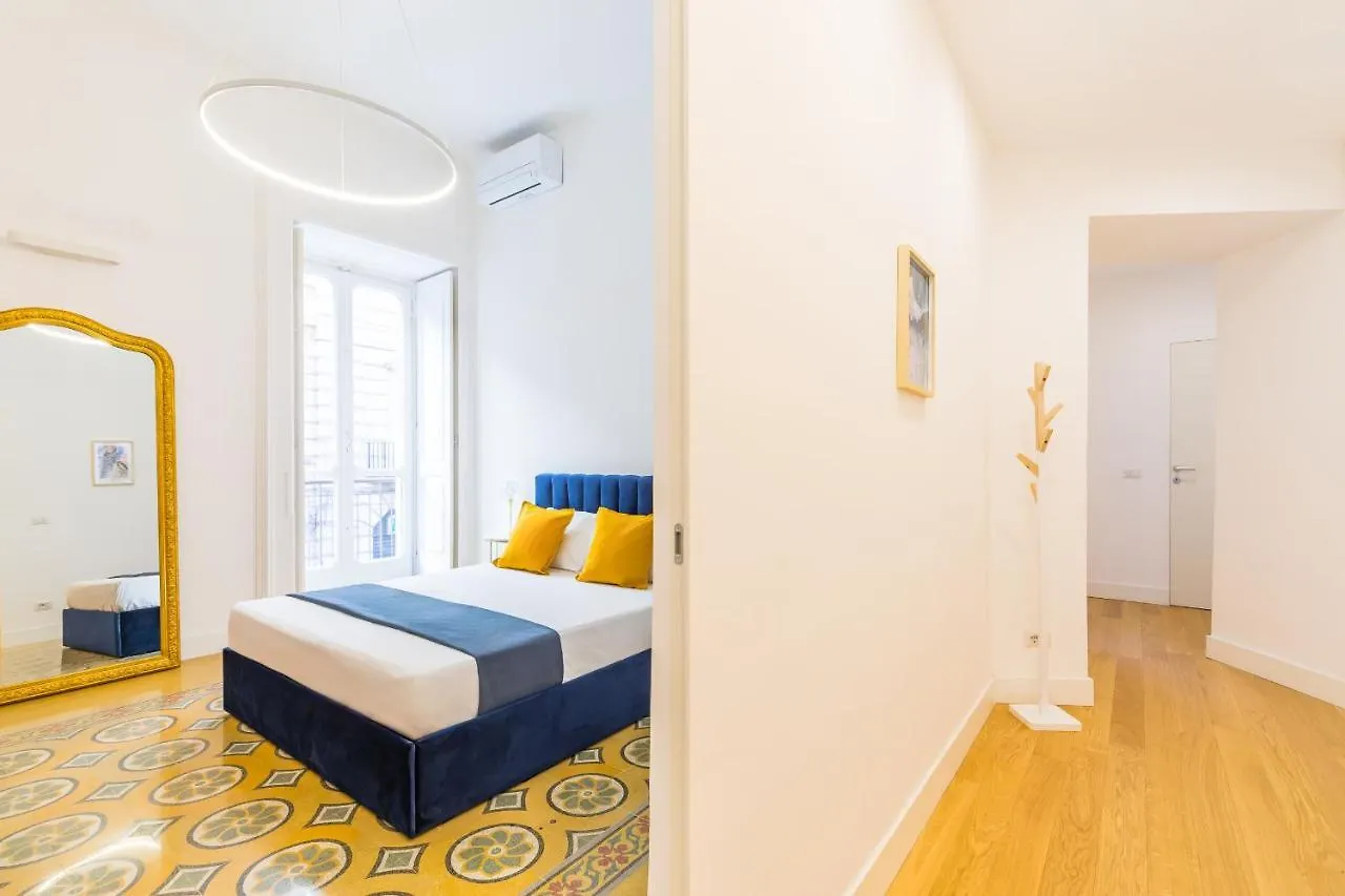 Piazza Amedeo Stylish Apartment By Wonderful Italy Naples